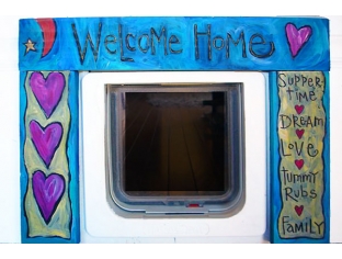 'Welcome Home' Pet Door Frame